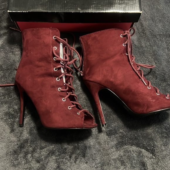 Charlotte Russ Burgundy open toe heel boot - Picture 3 of 4